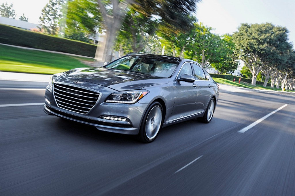 Genesis và Sonata mới - Hai quân át chủ bài của Hyundai trong năm vừa qua